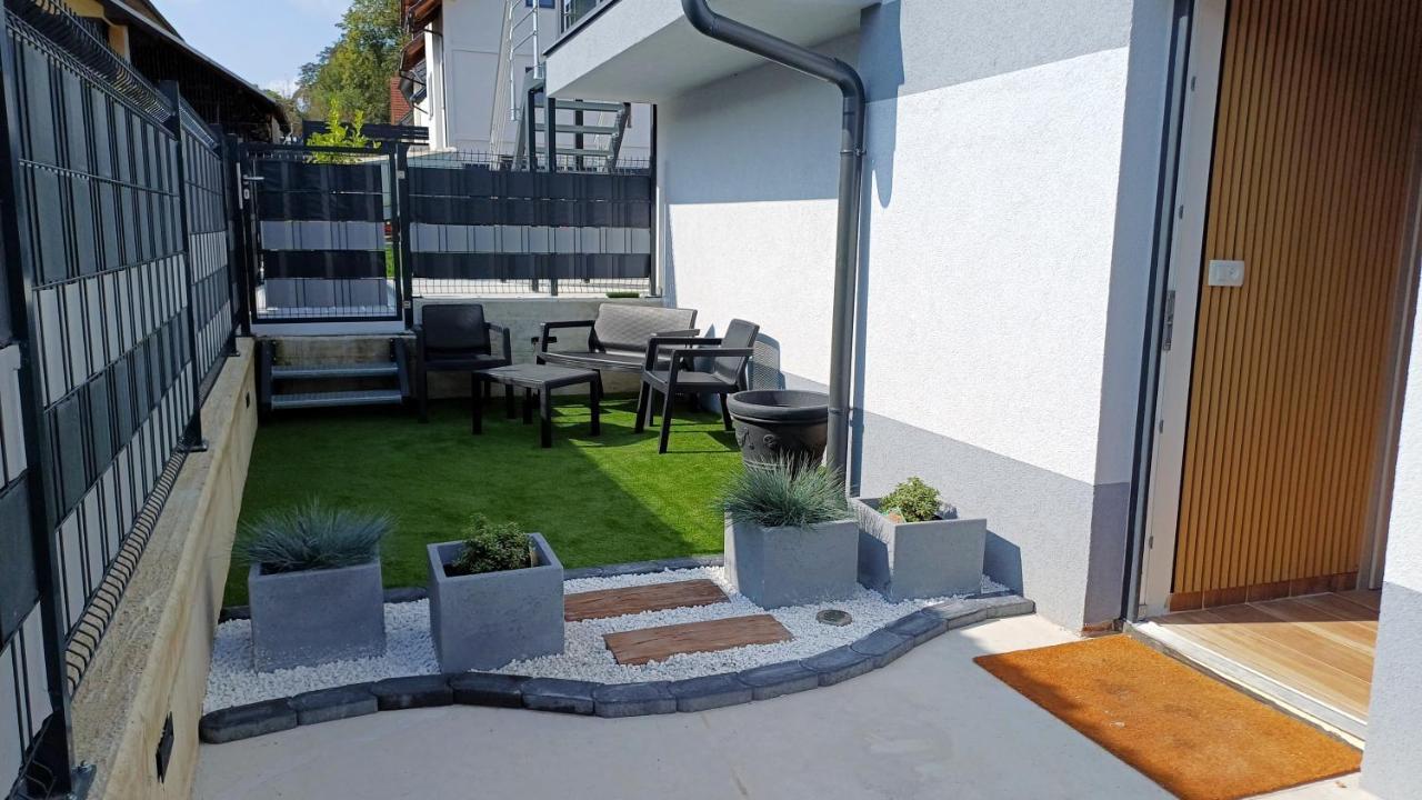Apartmaji Stars Mavcice
